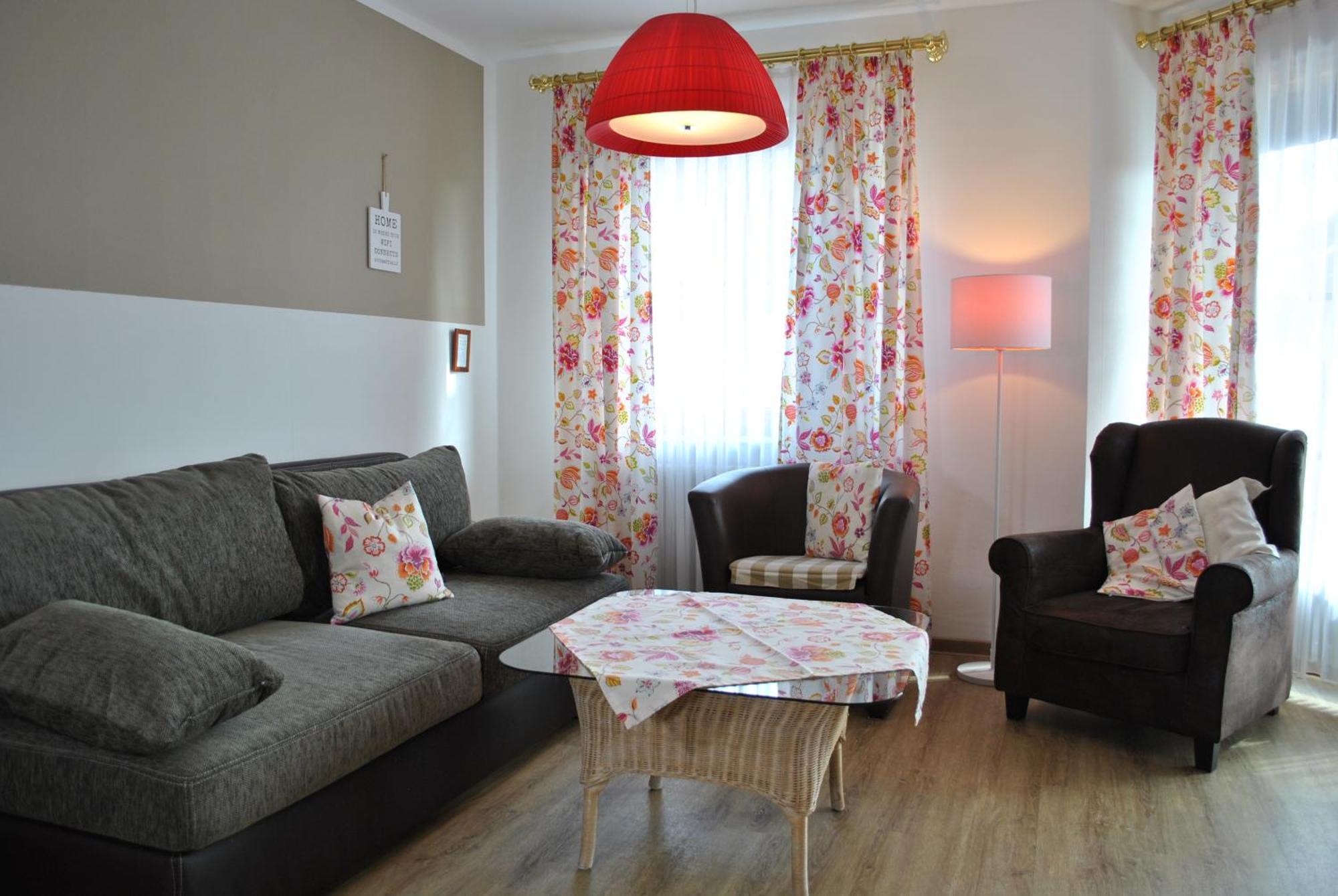Goldener Hahn B&B Baiersbronn - Ferienwohnungen Mit Hotel Service Nahe Gartenschau Tal X 객실 사진